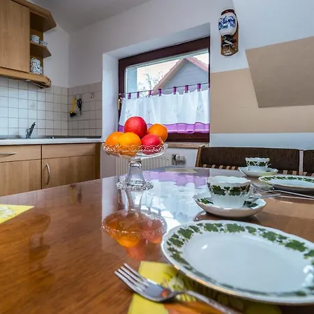 Helle & Geraeumige Fewo Mit Sued-Balkon Im Elbtal Semesterbostad Coswig (Saxony)