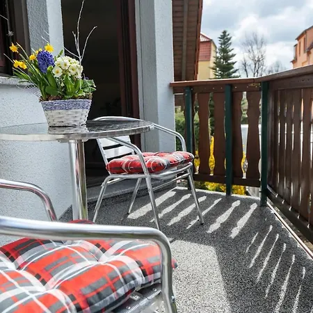Helle & Geraeumige Fewo Mit Sued-Balkon Im Elbtal