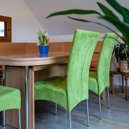 Semesterbostad Helle & Geraeumige Fewo Mit Sued-Balkon Im Elbtal *
